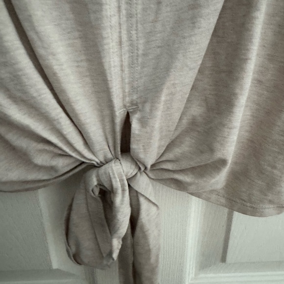 Lululemon tie front tank - Picture 2 of 4